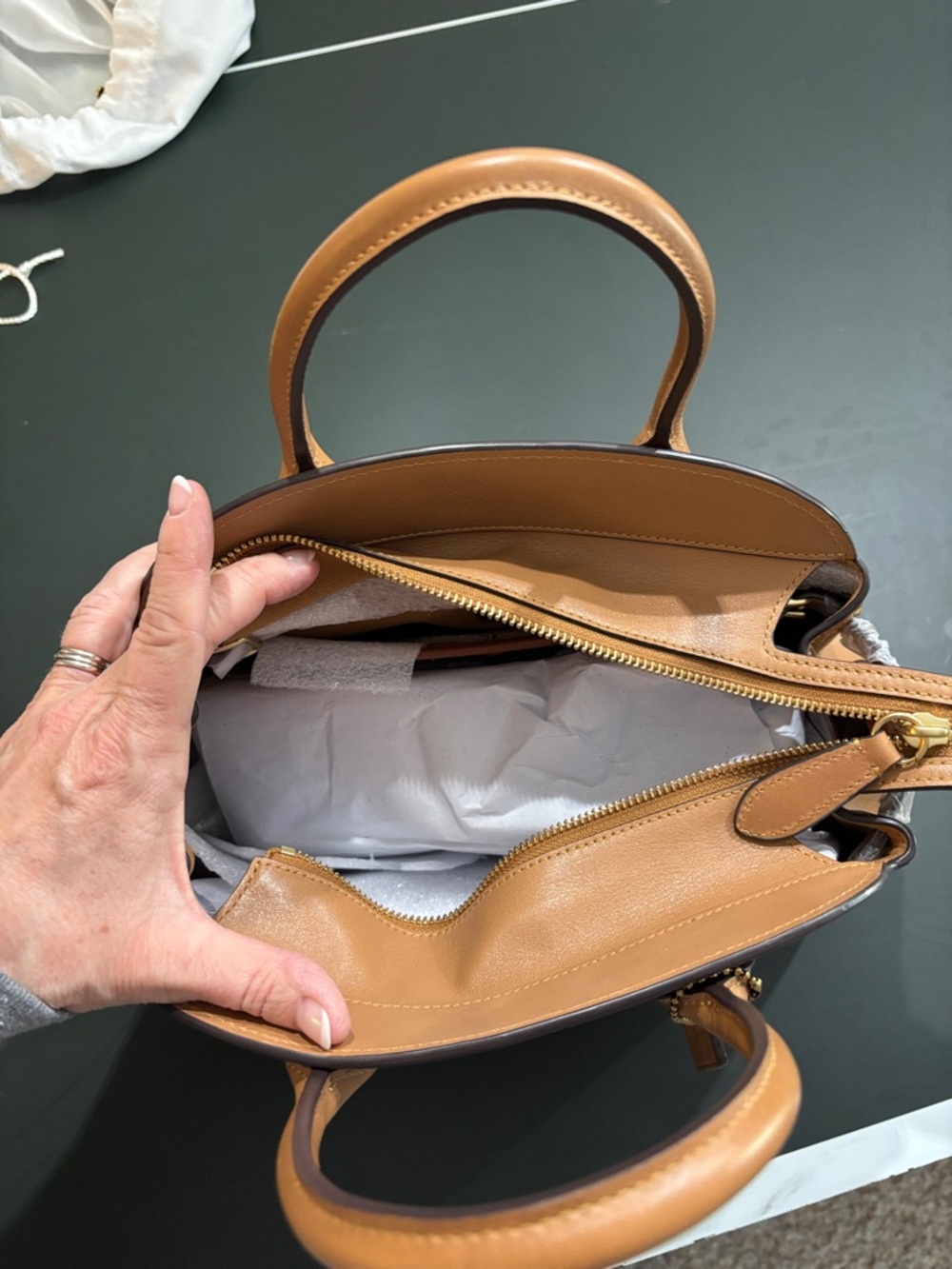 NWT Coach Empire 28 Honey Brown - Picture 6 of 7